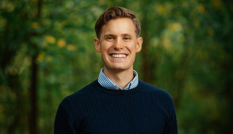 Så hjälper Haralds kamera till att bygga en&nbsp;skola